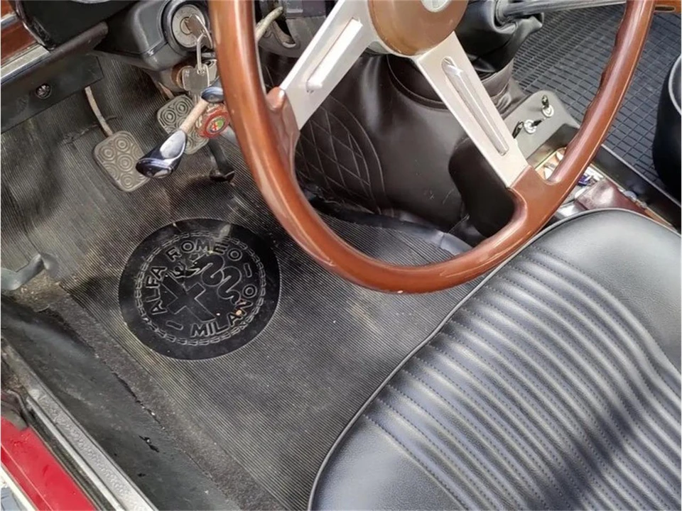1974 Alfa Romeo 2000 GT Veloce - Image 6 of 8