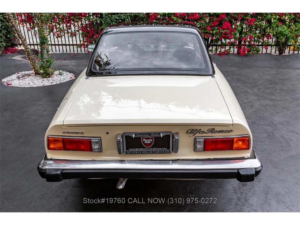 1974 Alfa Romeo 2000 GT Veloce - Image 10 of 31
