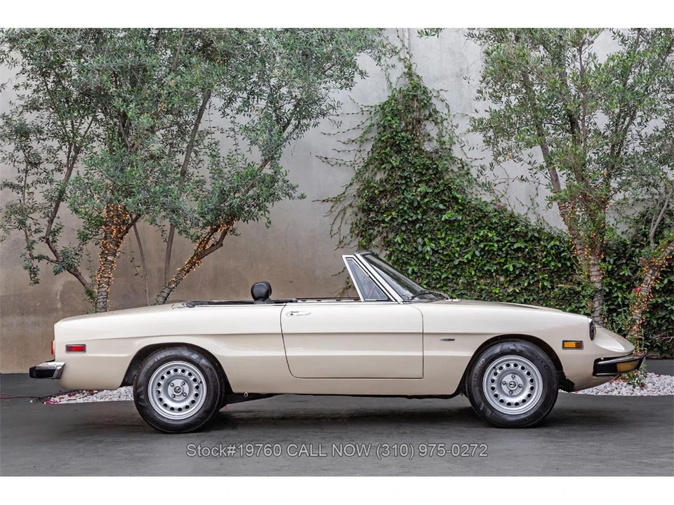 1974 Alfa Romeo 2000 GT Veloce - Image 3 of 31