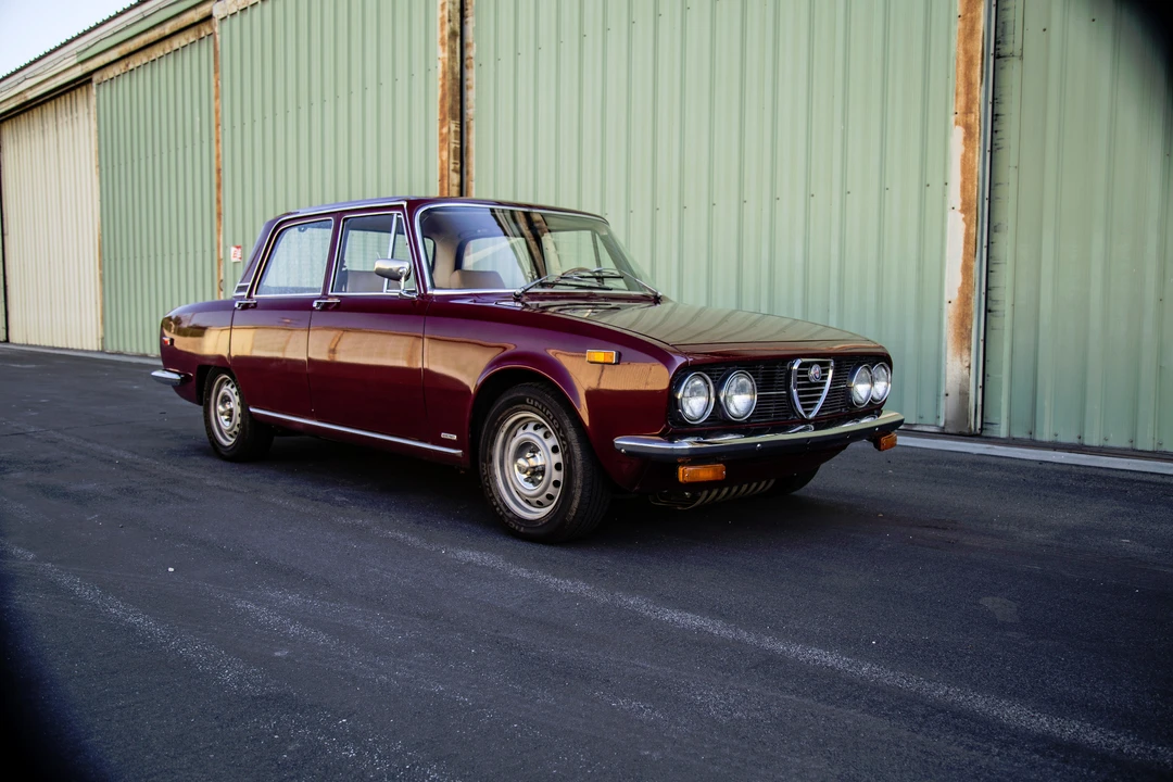 1974 Alfa Romeo 2000 GT Veloce - Image 9 of 31