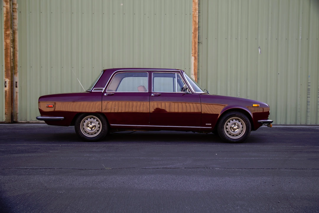 1974 Alfa Romeo 2000 GT Veloce - Image 4 of 31