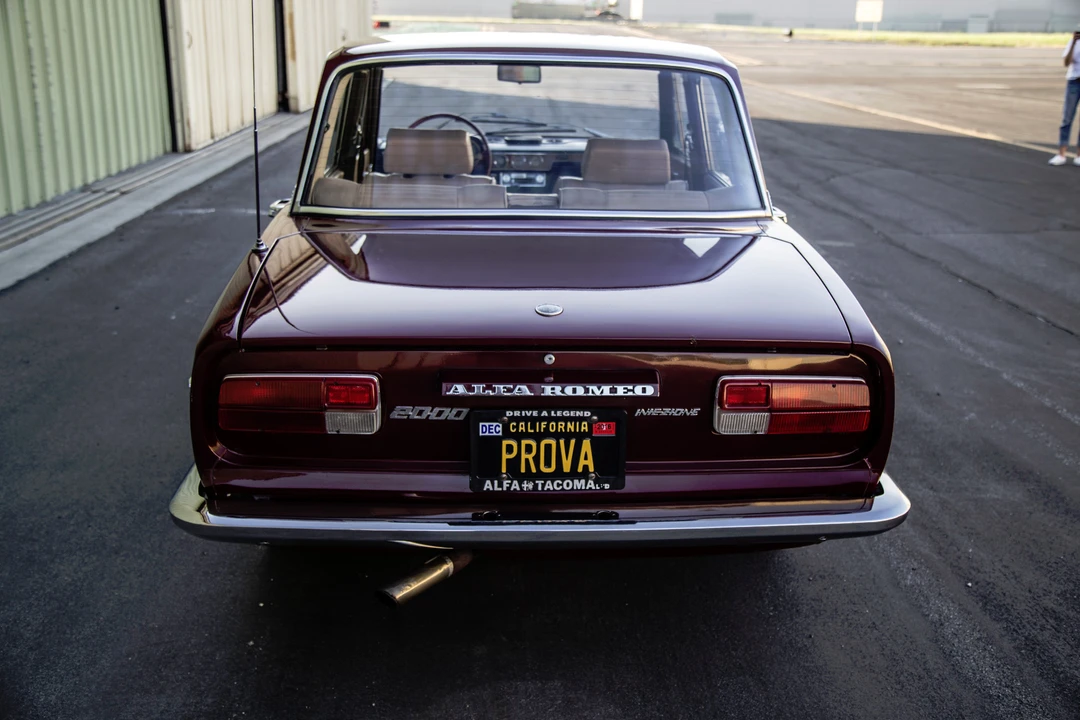 1974 Alfa Romeo 2000 GT Veloce - Image 8 of 31