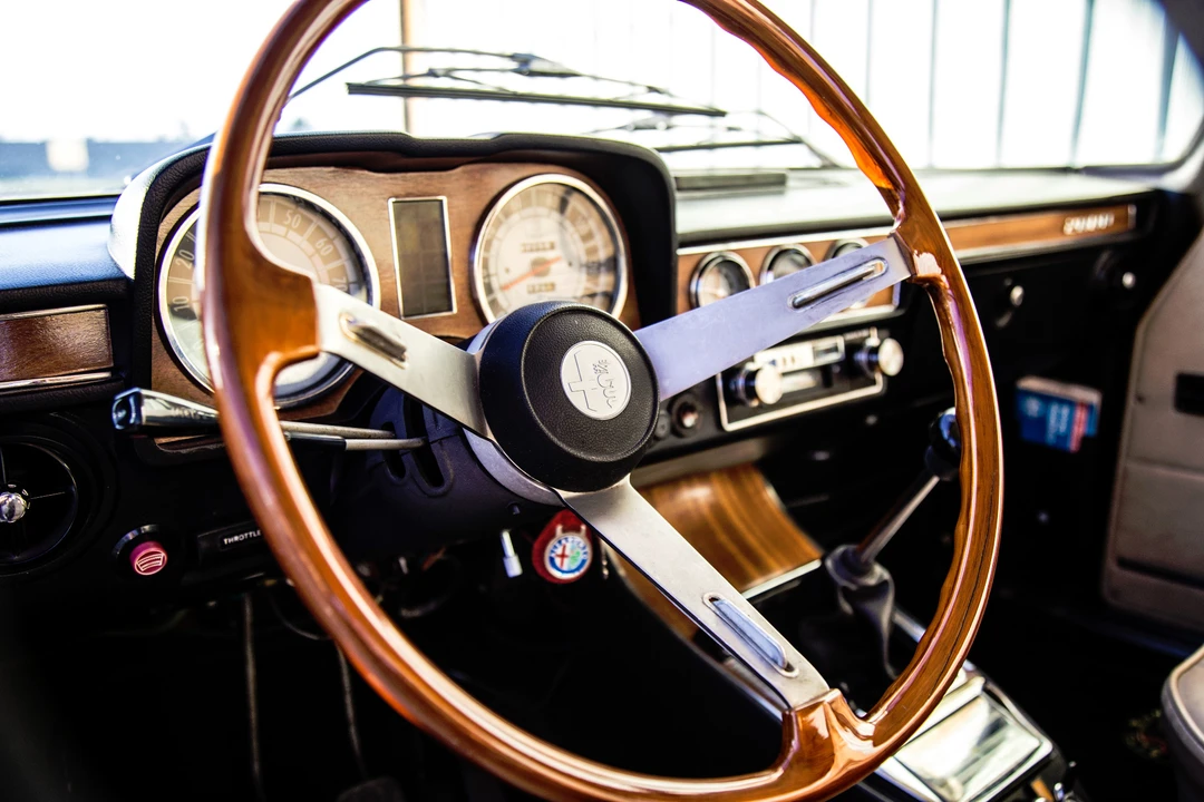 1974 Alfa Romeo 2000 GT Veloce - Image 18 of 31