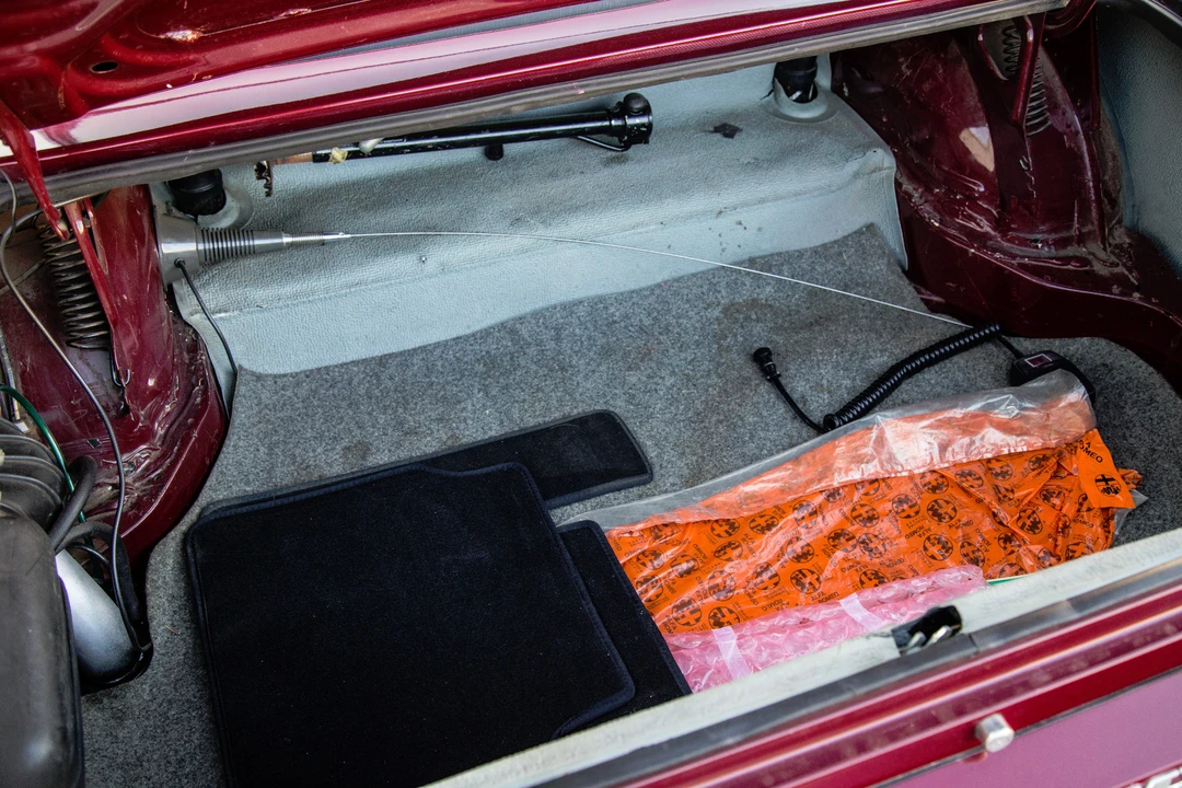 1974 Alfa Romeo 2000 GT Veloce - Image 20 of 31