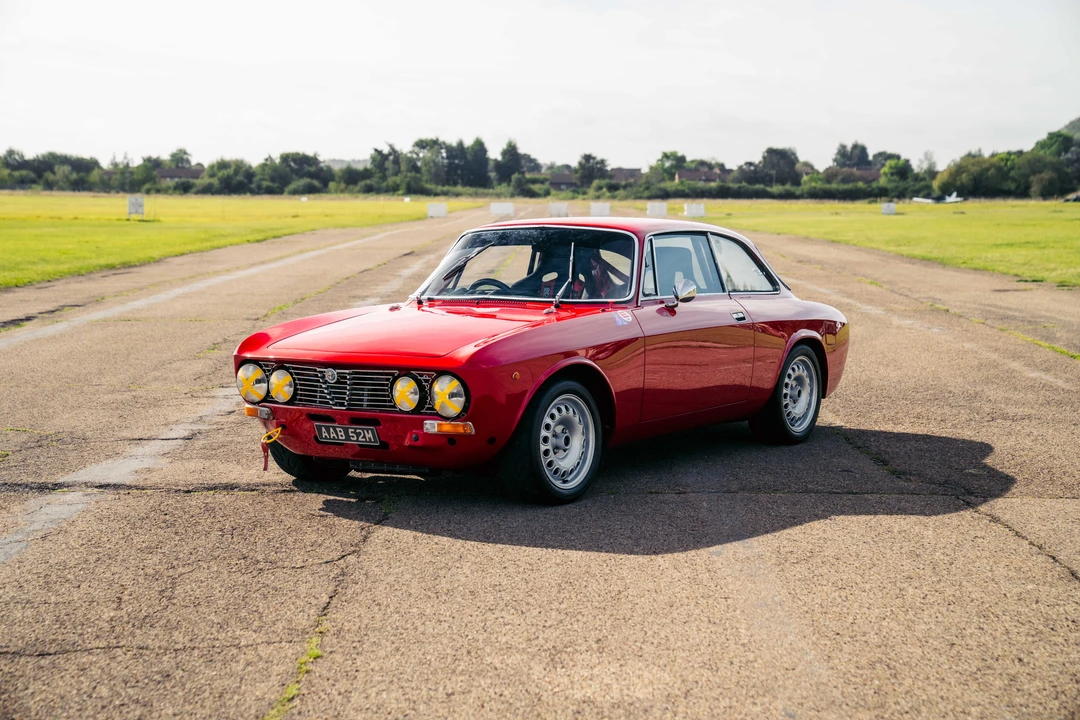 1974 Alfa Romeo 2000 GT Veloce - Image 14 of 31
