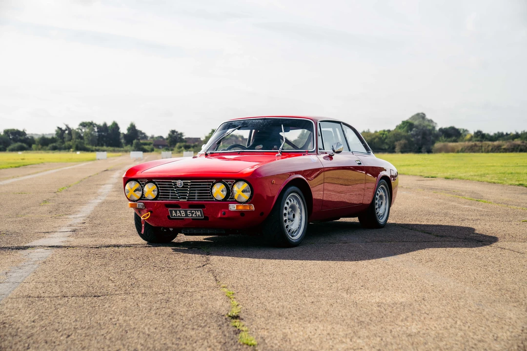 1974 Alfa Romeo 2000 GT Veloce - Image 24 of 31