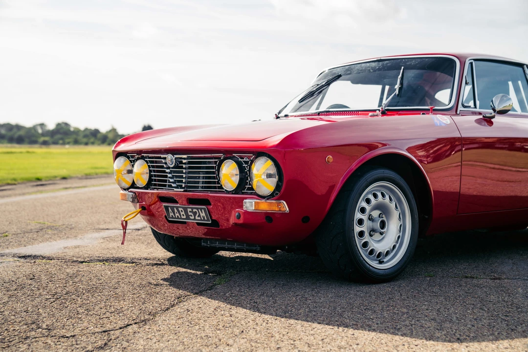 1974 Alfa Romeo 2000 GT Veloce - Image 12 of 31