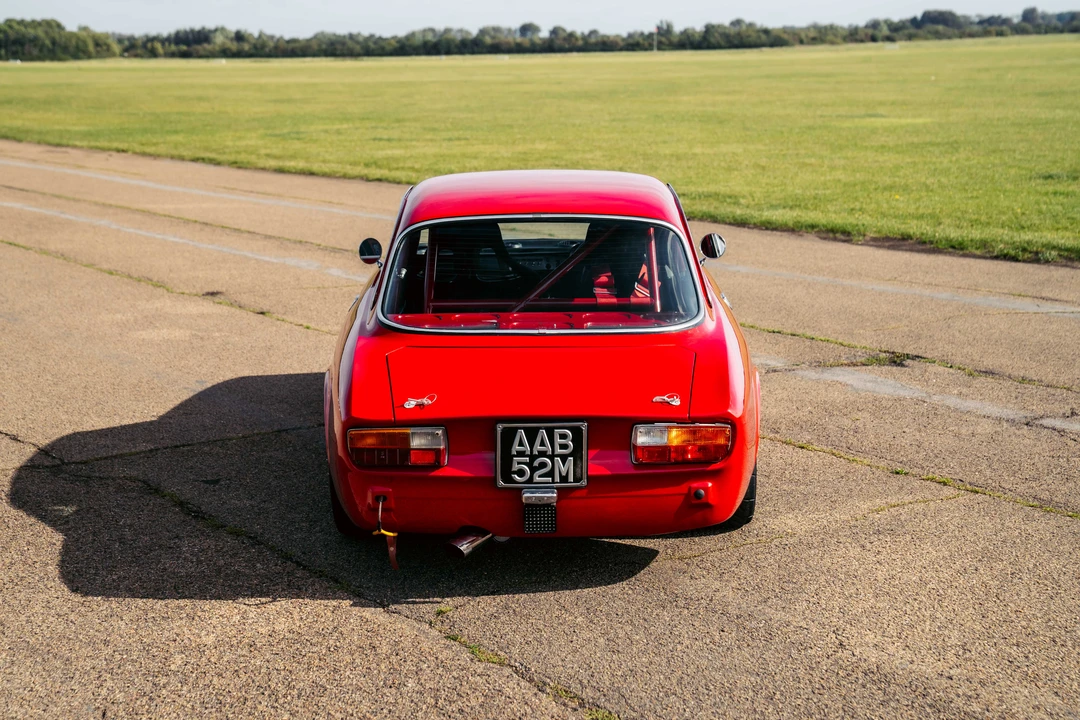 1974 Alfa Romeo 2000 GT Veloce - Image 15 of 31