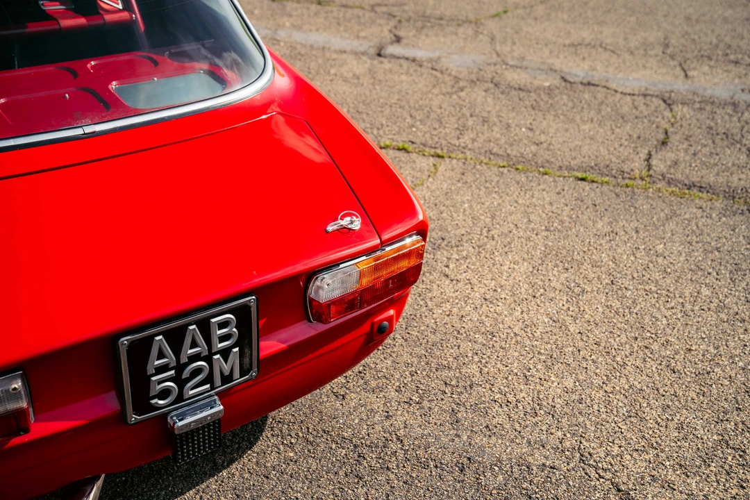 1974 Alfa Romeo 2000 GT Veloce - Image 17 of 31