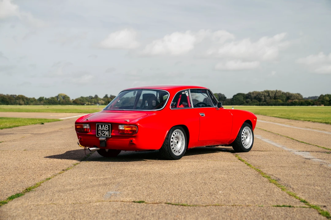 1974 Alfa Romeo 2000 GT Veloce - Image 26 of 31