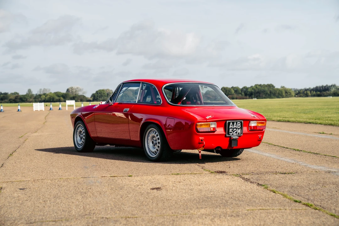 1974 Alfa Romeo 2000 GT Veloce - Image 6 of 31