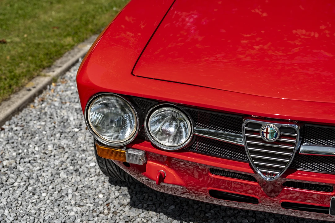 1974 Alfa Romeo 2000 GT Veloce - Image 11 of 31