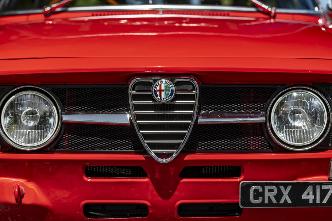 1974 Alfa Romeo 2000 GT Veloce - Image 13 of 31