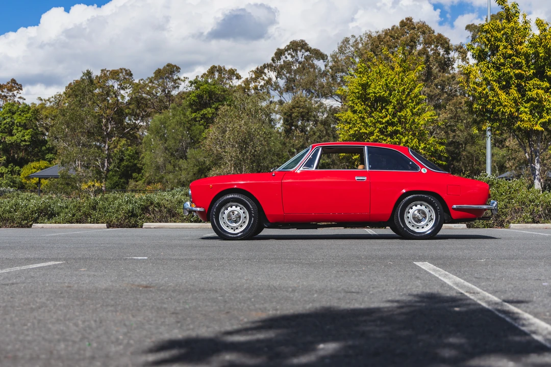 1975 Alfa Romeo 2000 GT Veloce - Image 26 of 31