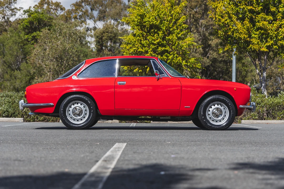 1975 Alfa Romeo 2000 GT Veloce - Image 8 of 31
