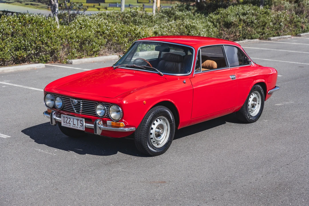 1975 Alfa Romeo 2000 GT Veloce - Image 11 of 31