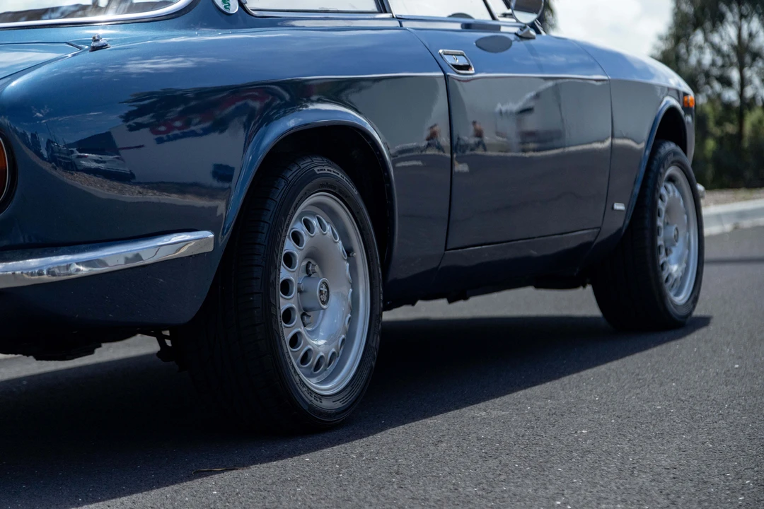 1974 Alfa Romeo 2000 GT Veloce - Image 29 of 31