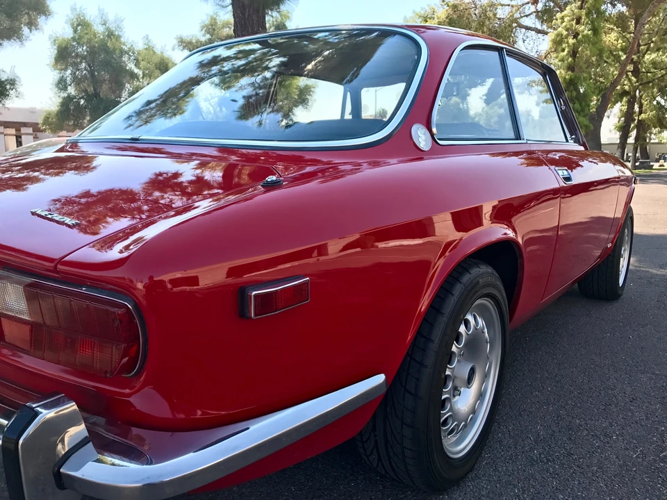 1974 Alfa Romeo 2000 GT Veloce - Image 8 of 31