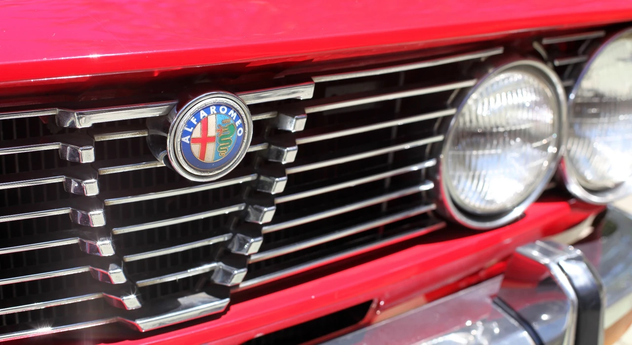 1974 Alfa Romeo 2000 GT Veloce - Image 15 of 31