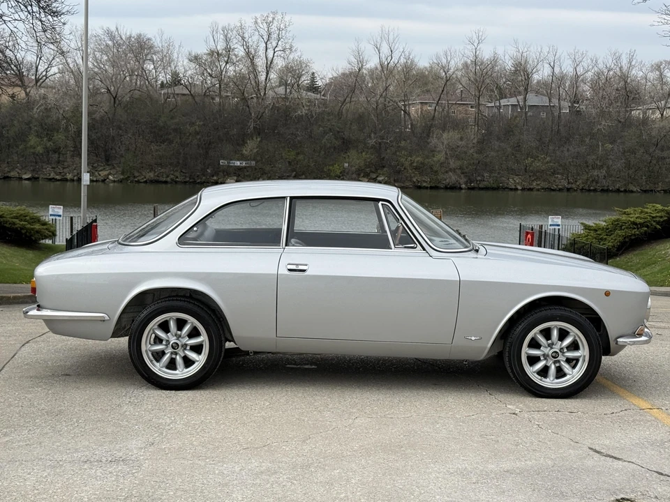 1974 Alfa Romeo GT 1300 Junior - Image 11 of 31