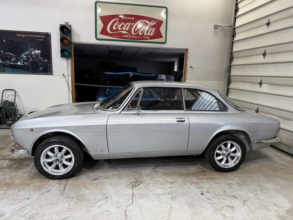 1974 Alfa Romeo GT 1300 Junior - Image 20 of 31