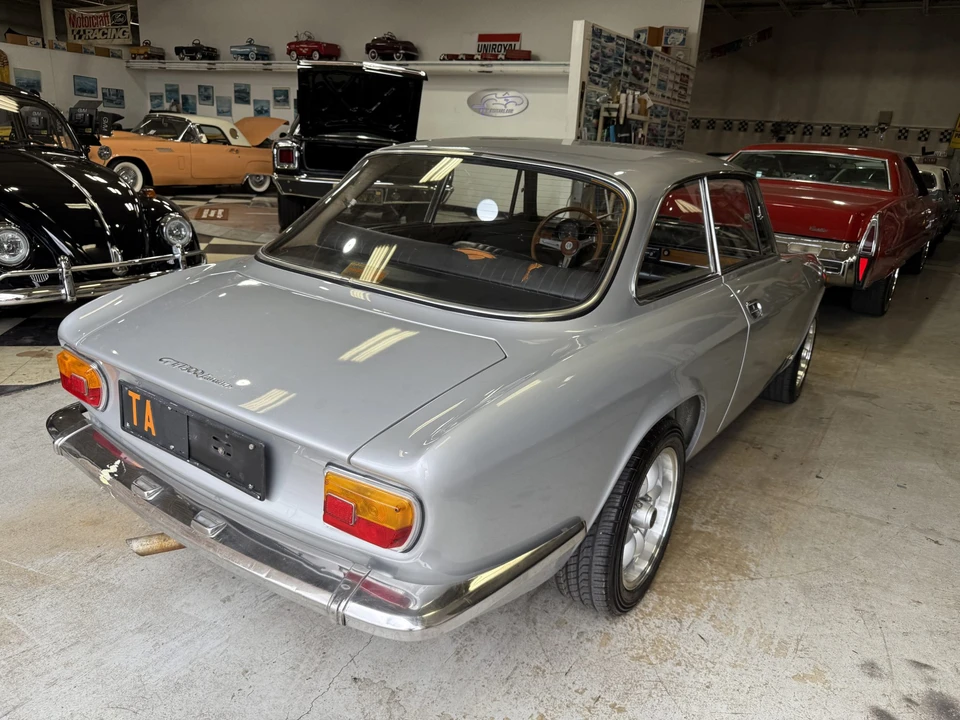 1974 Alfa Romeo GT 1300 Junior - Image 23 of 31