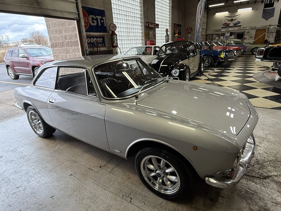 1974 Alfa Romeo GT 1300 Junior - Image 25 of 31
