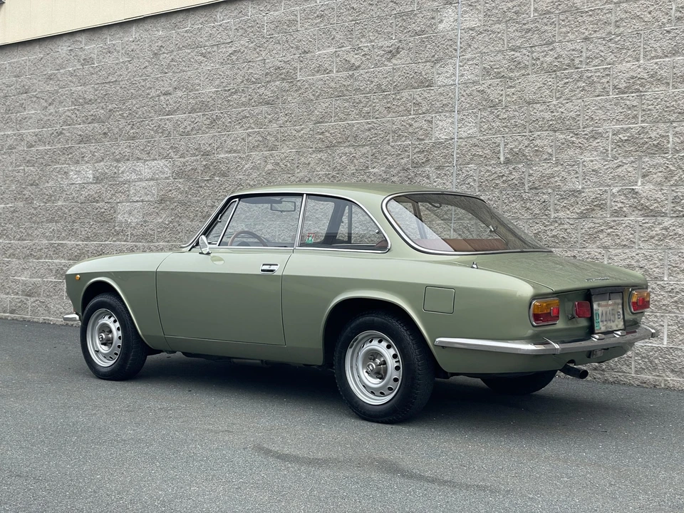 1974 Alfa Romeo GT 1600 Junior - Image 9 of 31