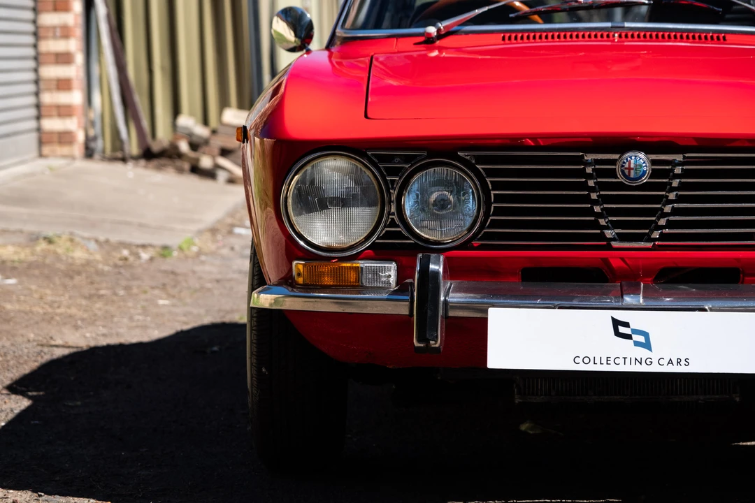 1974 Alfa Romeo 2000 GT Veloce - Image 13 of 31