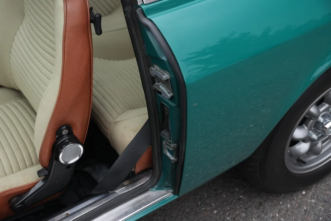 1974 Alfa Romeo 2000 GT Veloce - Image 27 of 30