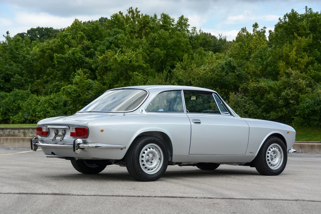 1974 Alfa Romeo 2000 GT Veloce - Image 7 of 31