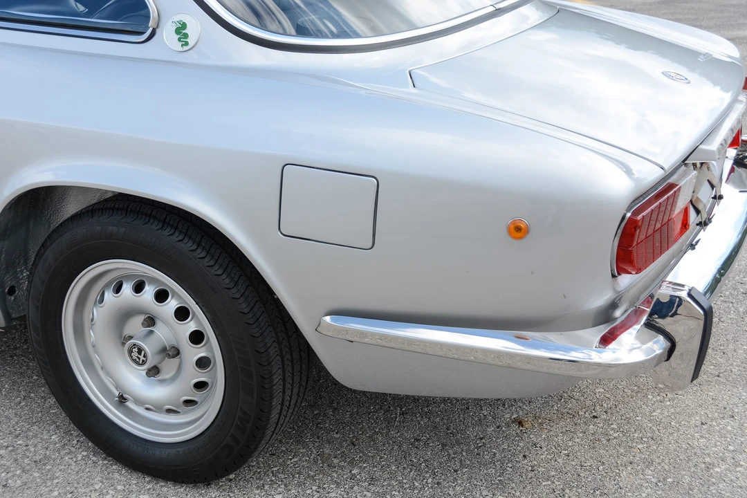 1974 Alfa Romeo 2000 GT Veloce - Image 16 of 31