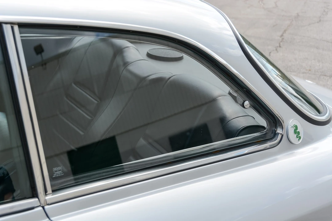 1974 Alfa Romeo 2000 GT Veloce - Image 24 of 31