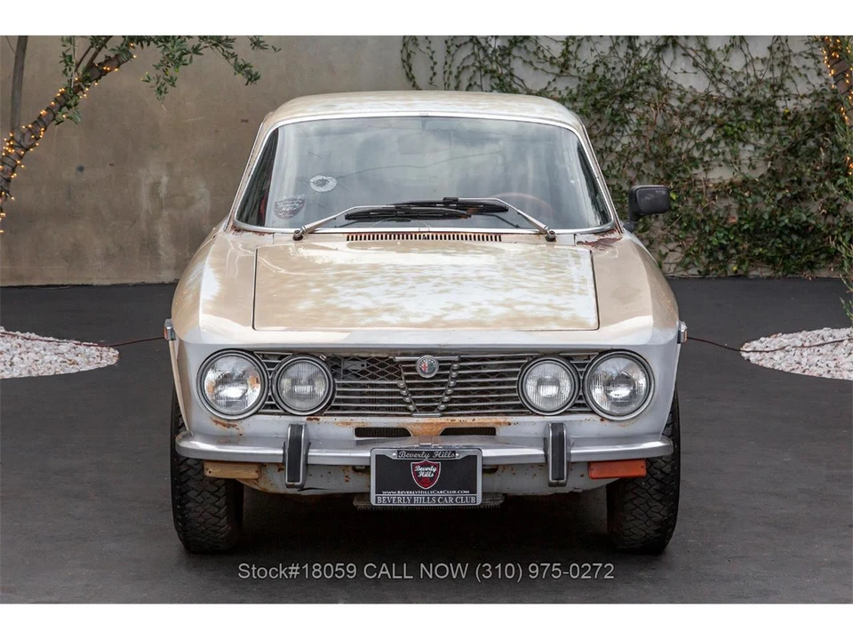 1974 Alfa Romeo Alfetta GT - Image 2 of 31
