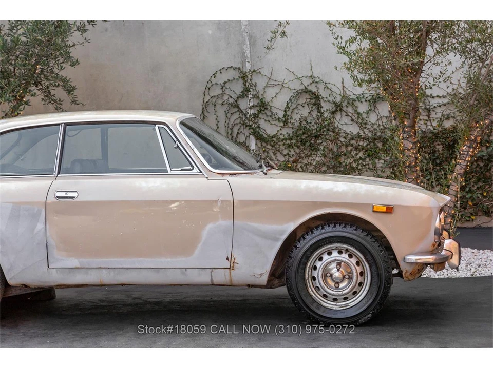1974 Alfa Romeo Alfetta GT - Image 10 of 31