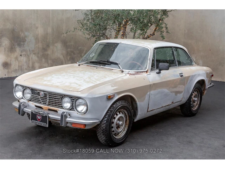 1974 Alfa Romeo Alfetta GT - Image 8 of 31