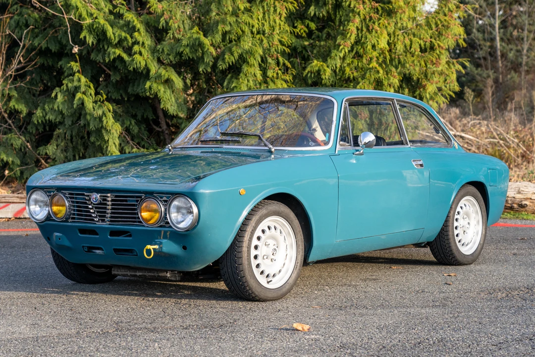 1974 Alfa Romeo 2000 GT Veloce - Image 2 of 31