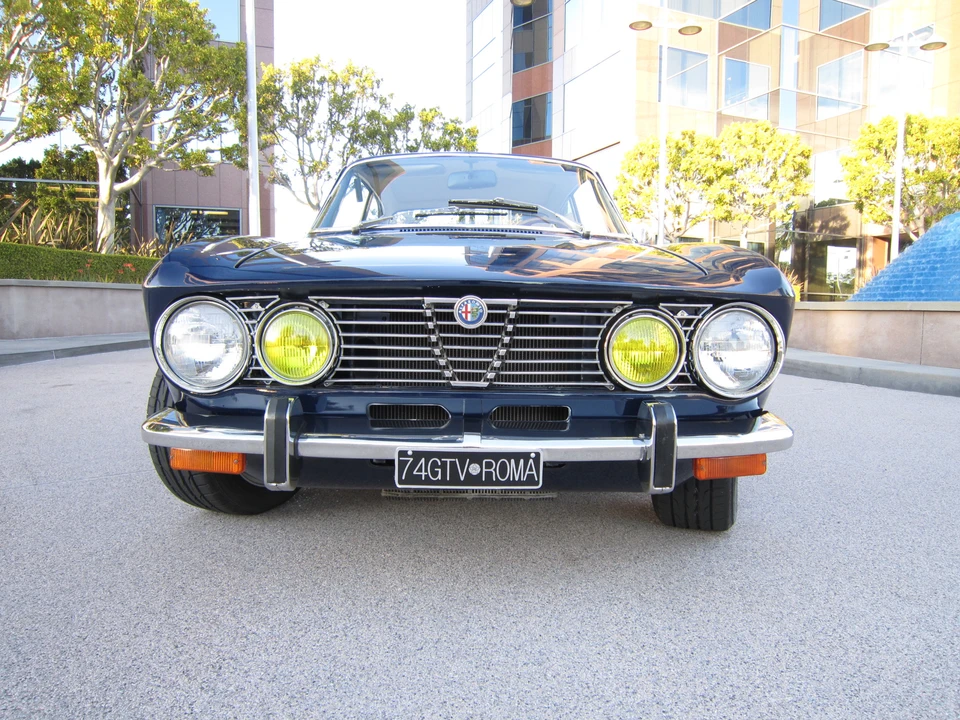 1974 Alfa Romeo 2000 GT Veloce - Image 5 of 31