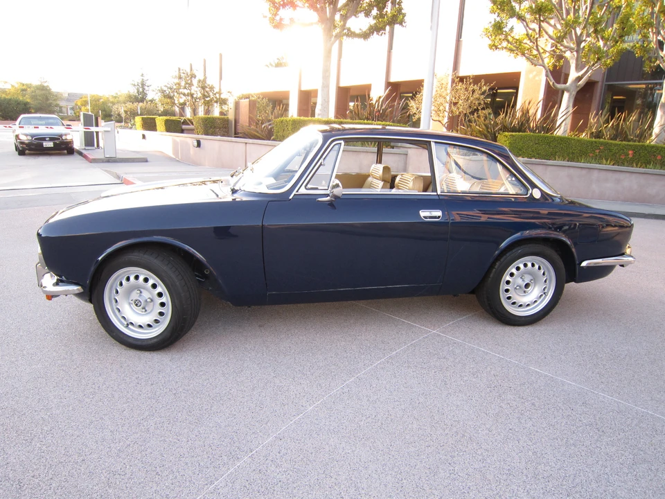 1974 Alfa Romeo 2000 GT Veloce - Image 19 of 31