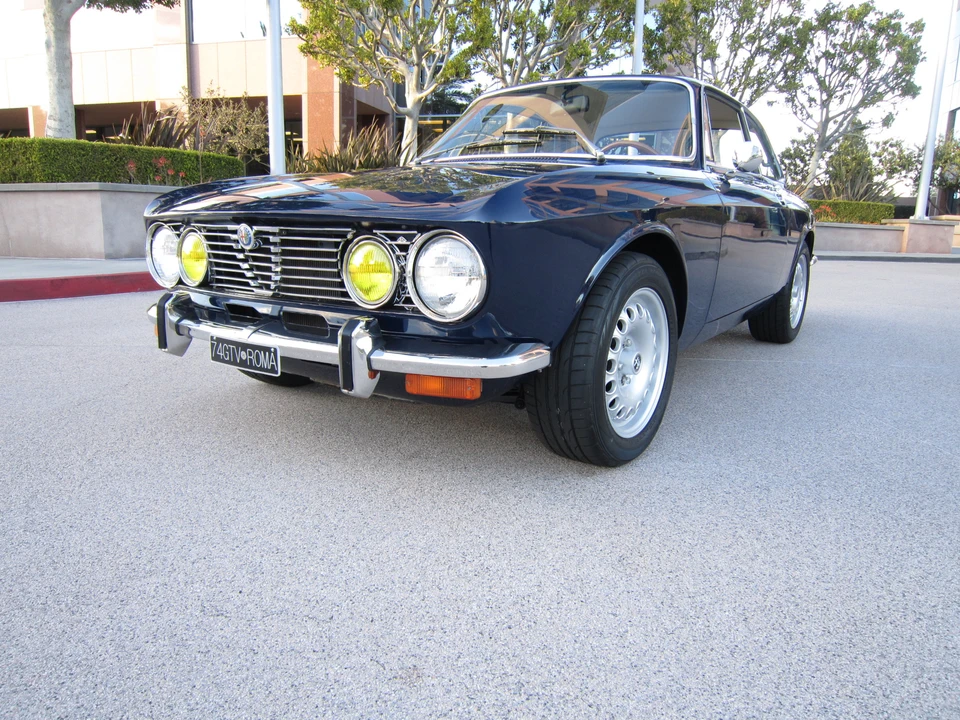 1974 Alfa Romeo 2000 GT Veloce - Image 3 of 31