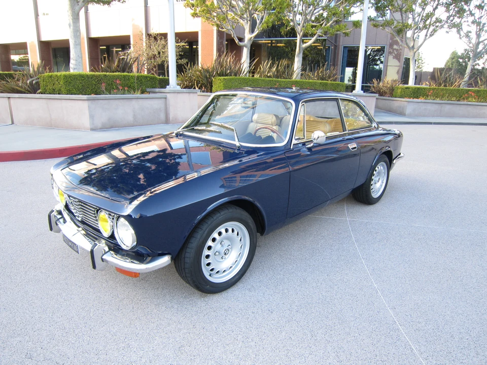 1974 Alfa Romeo 2000 GT Veloce - Image 2 of 31