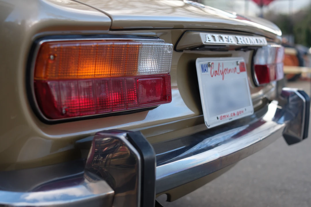 1974 Alfa Romeo 2000 GT Veloce - Image 23 of 31