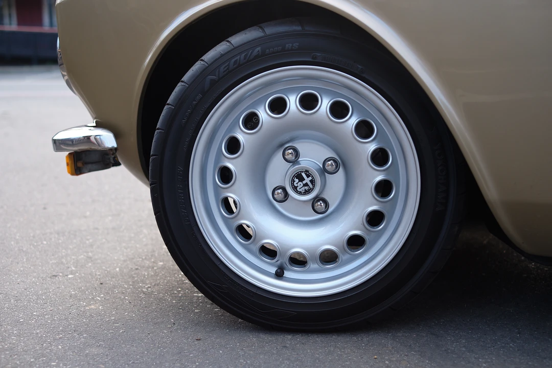 1974 Alfa Romeo 2000 GT Veloce - Image 28 of 31