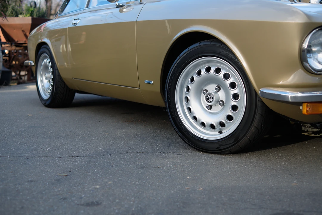1974 Alfa Romeo 2000 GT Veloce - Image 15 of 31