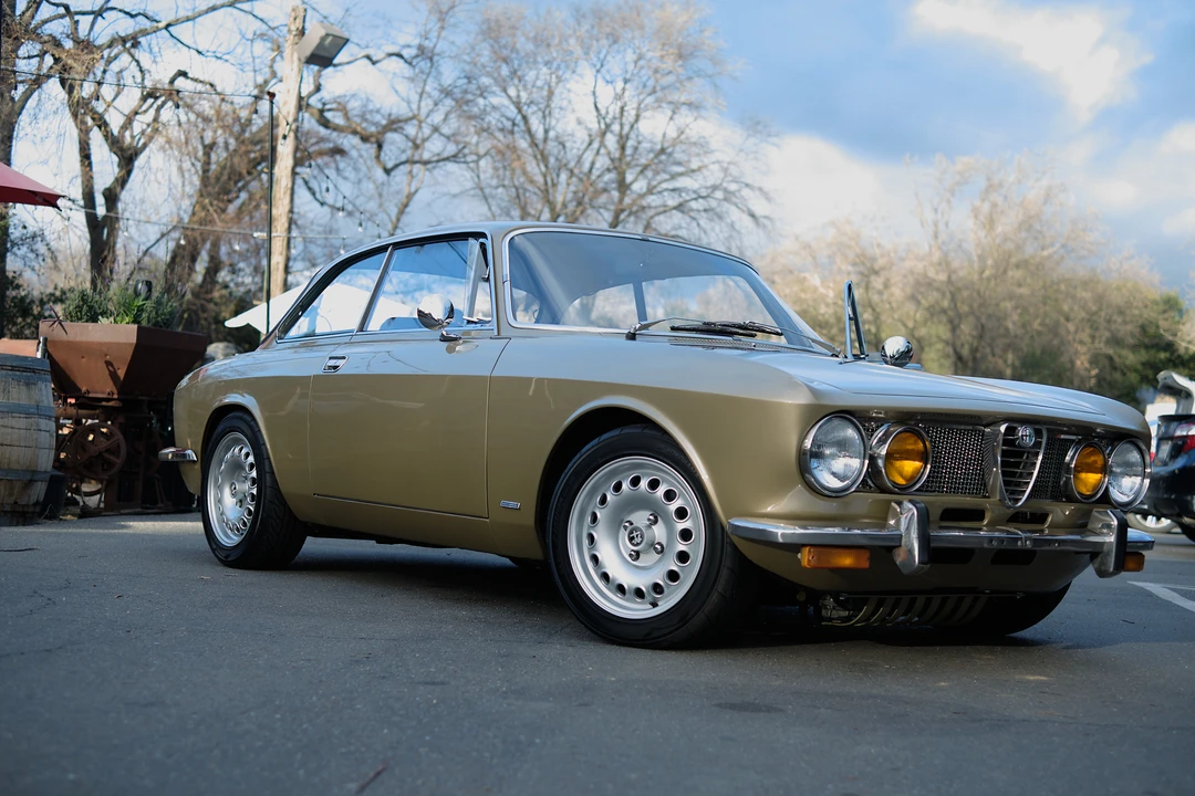 1974 Alfa Romeo 2000 GT Veloce - Image 5 of 31