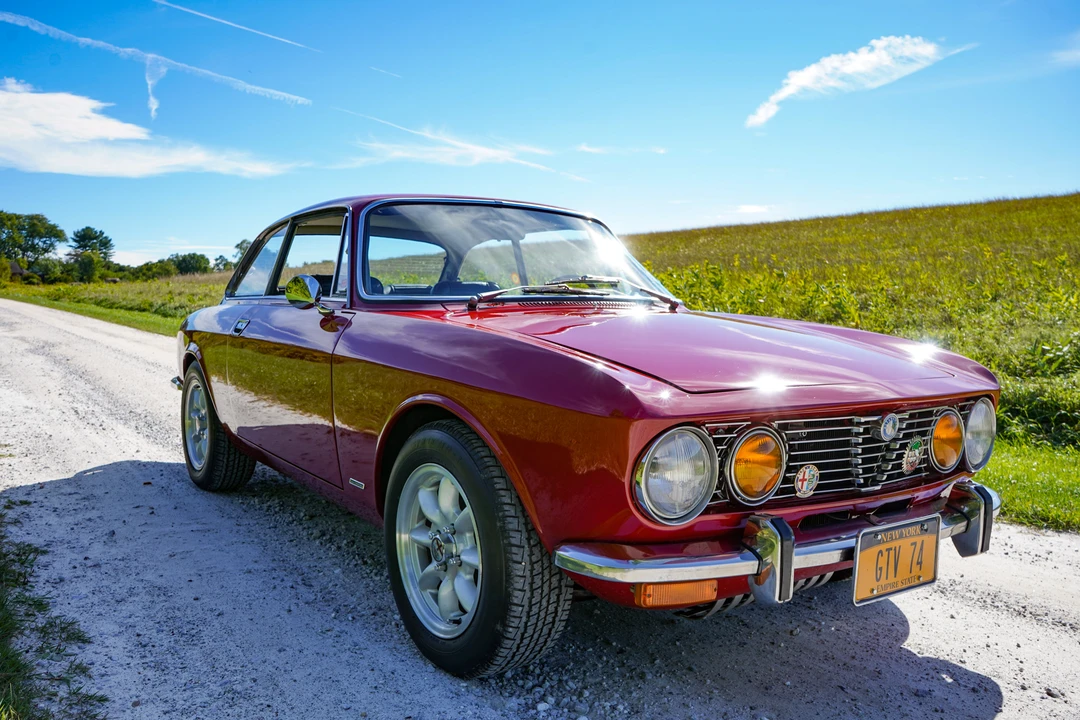 1974 Alfa Romeo 2000 GT Veloce - Image 5 of 31