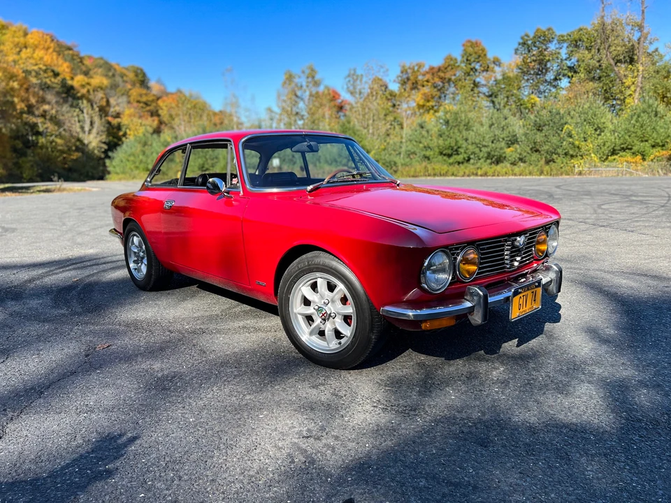 1974 Alfa Romeo 2000 GT Veloce - Image 2 of 31