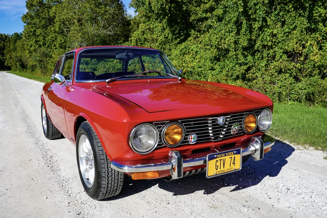 1974 Alfa Romeo 2000 GT Veloce - Image 8 of 31