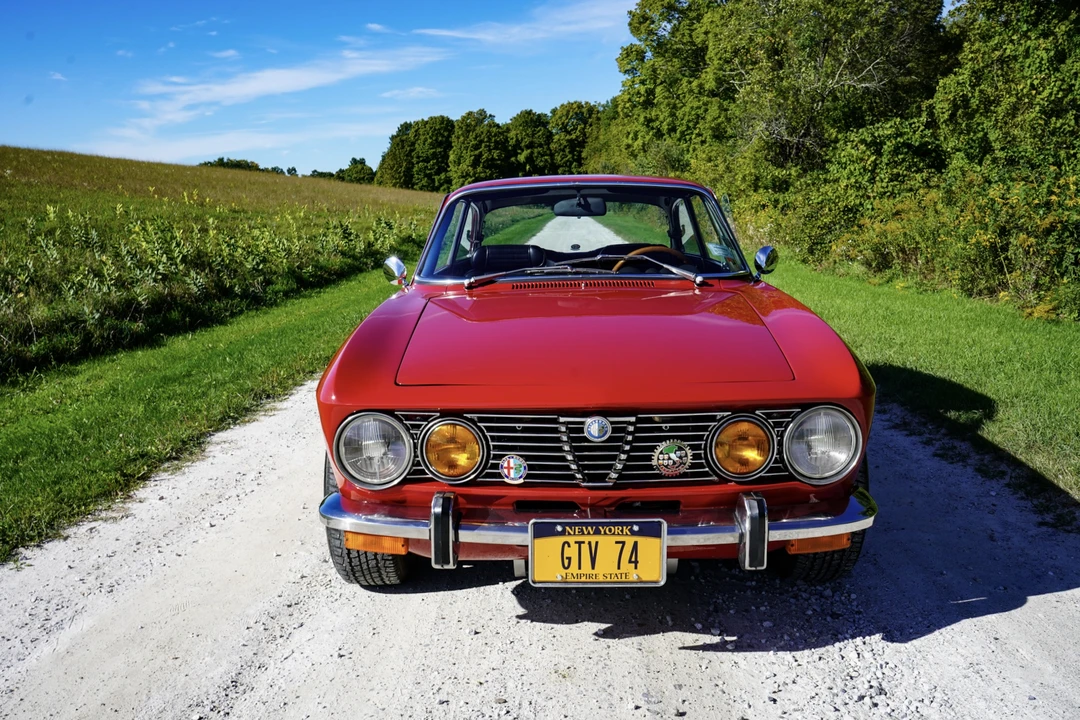 1974 Alfa Romeo 2000 GT Veloce - Image 10 of 31