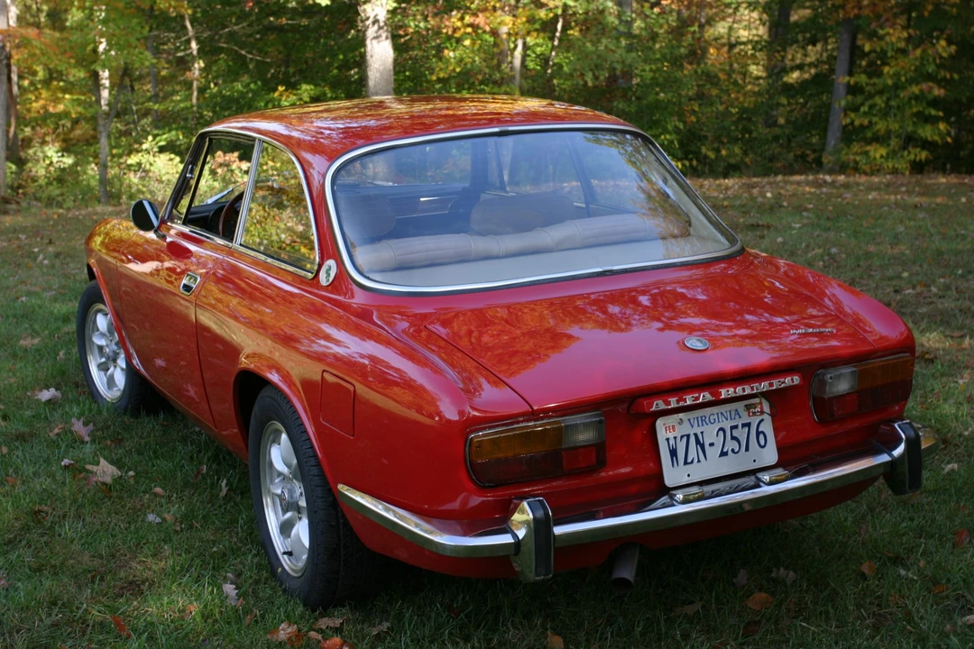 1974 Alfa Romeo 2000 GT Veloce - Image 15 of 31